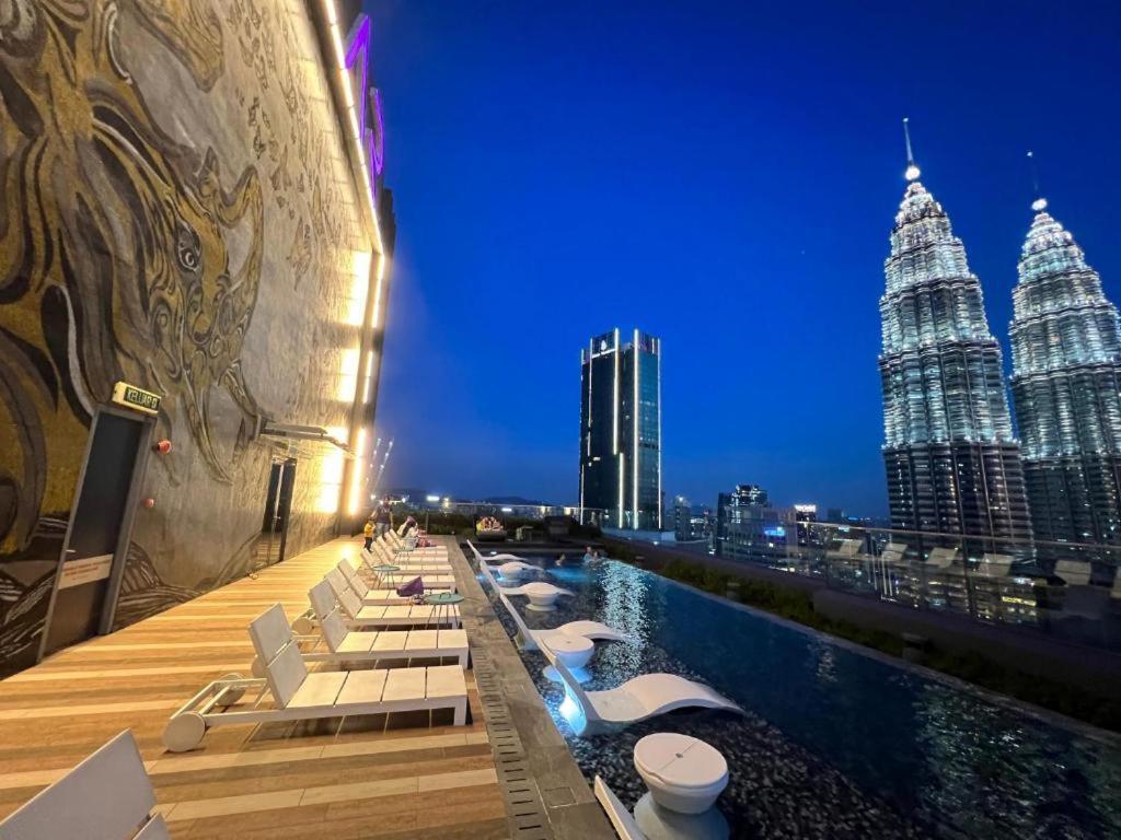Star Holiday Sky Pool Klcc กัวลาลัมเปอร์ ภายนอก รูปภาพ