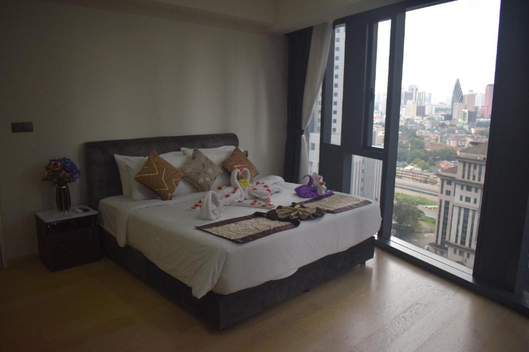 Star Holiday Sky Pool Klcc กัวลาลัมเปอร์ ภายนอก รูปภาพ